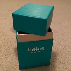 Tieks box cardinal red size 8